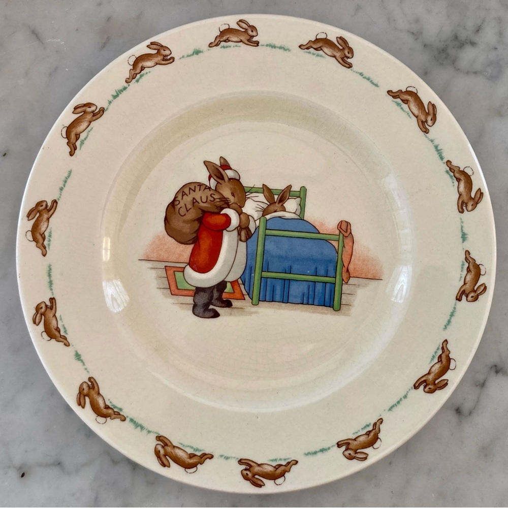 BUNNYKINS Santa Claus Plate by ROYAL DOULTON 8” -